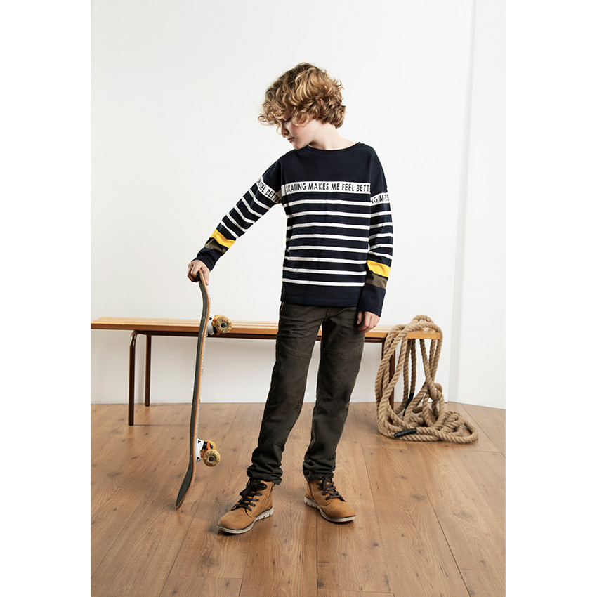 Pantalon kaki en coton surteint avec poches zippées 