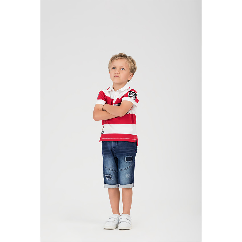 Bermuda en denim like effet used avec déchirures et détails  