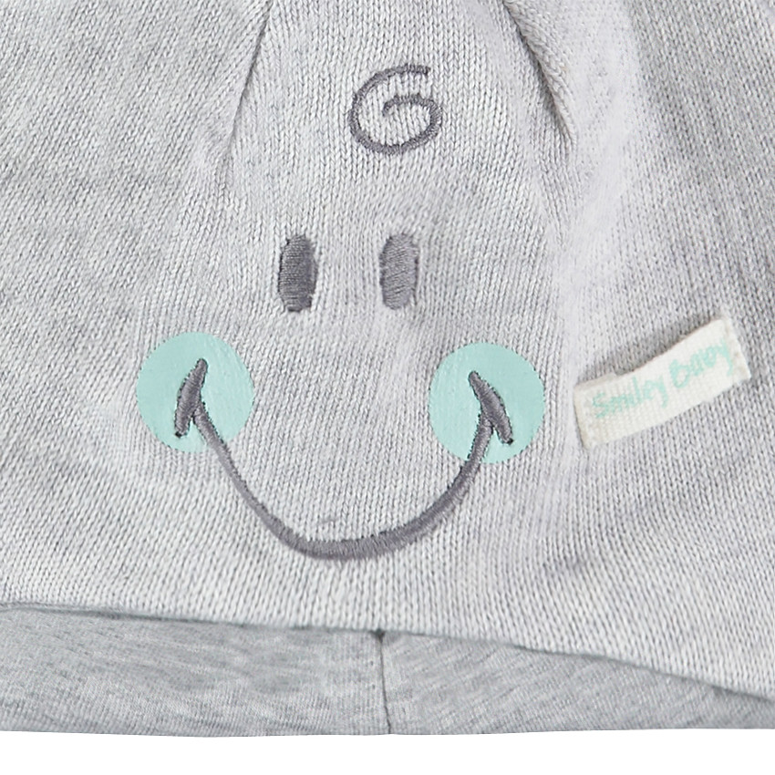 Bonnet en tricot doublé jersey avec détails brodés Smiley Baby  