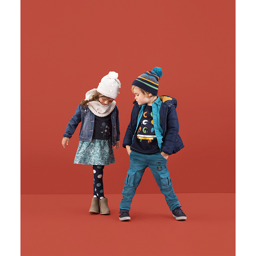 Chemise manches longues en velours bleu avec poche et badges 