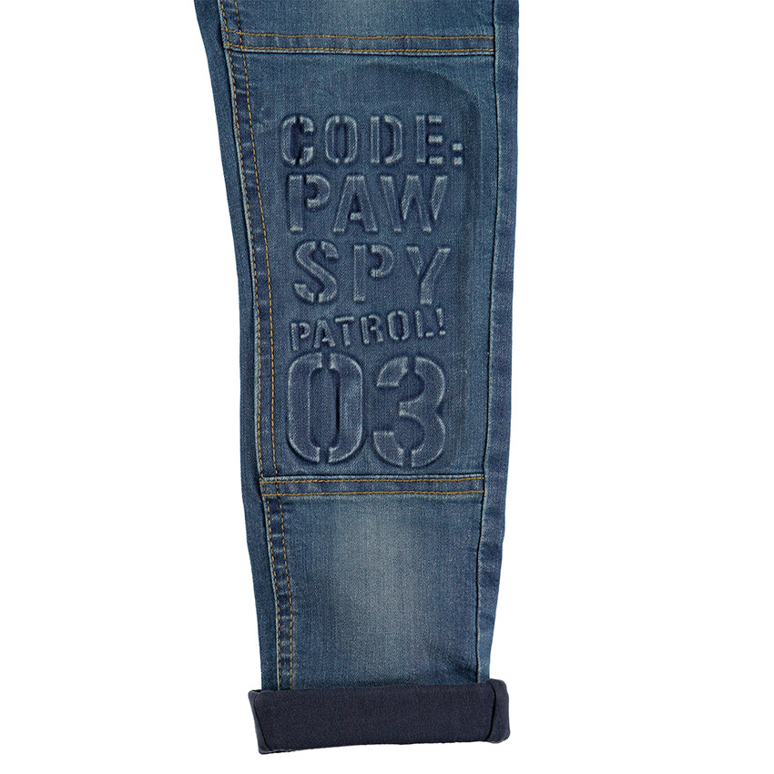 Jeans effet used doublé jersey élastiqué avec inscriptions en relief 