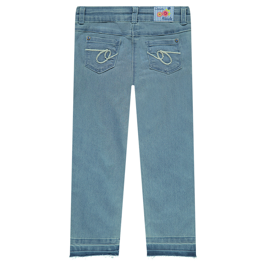 Jeans effet used avec déchirures sur les jambes 