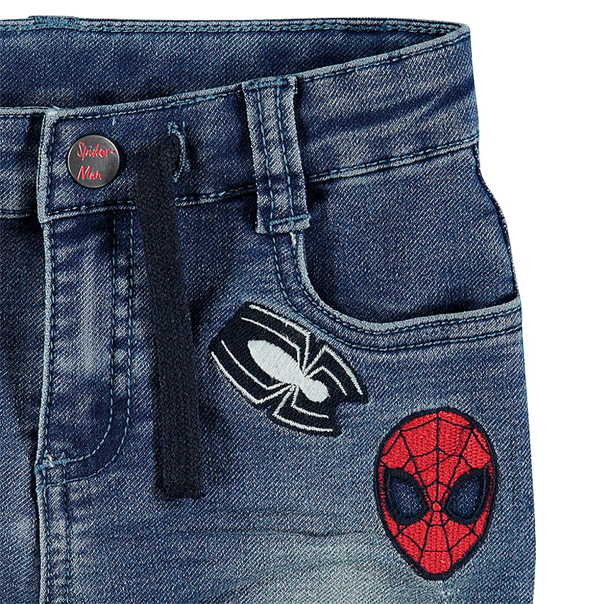 Bermuda effet used avec badges brodés Marvel Spiderman 