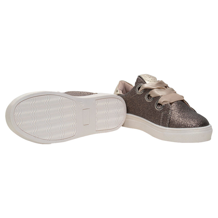 Baskets basses à paillettes et lacets satinés 