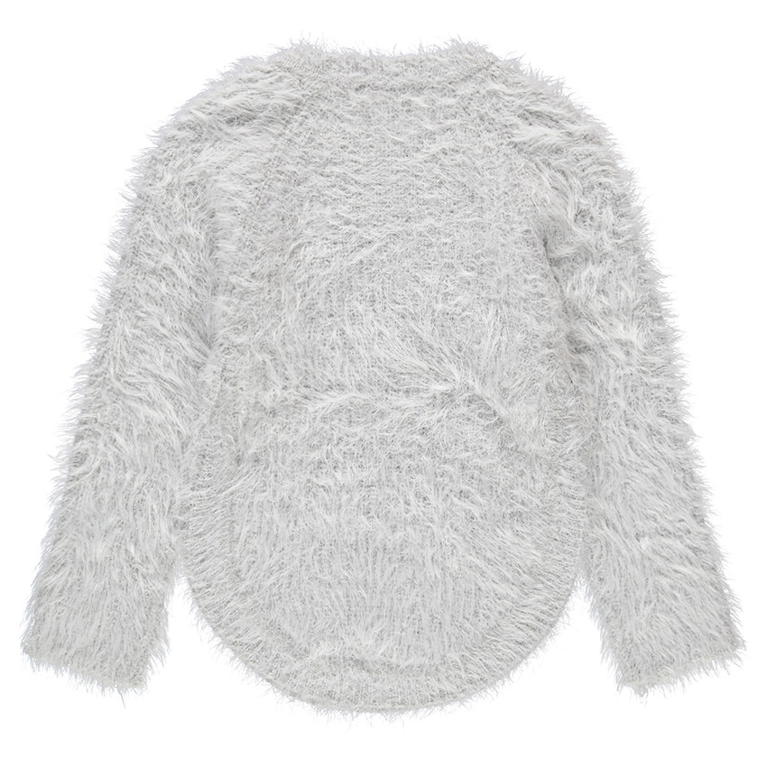 Pull en tricot poil avec pompons colorés 