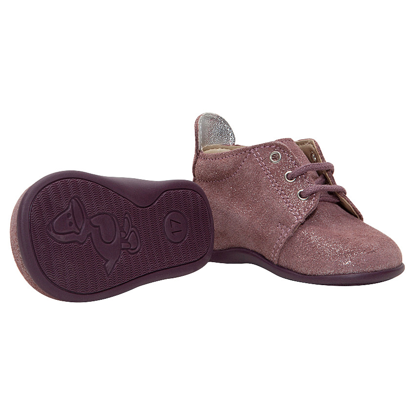 Bottillons en cuir pailleté à lacets avec patch coeur argenté 