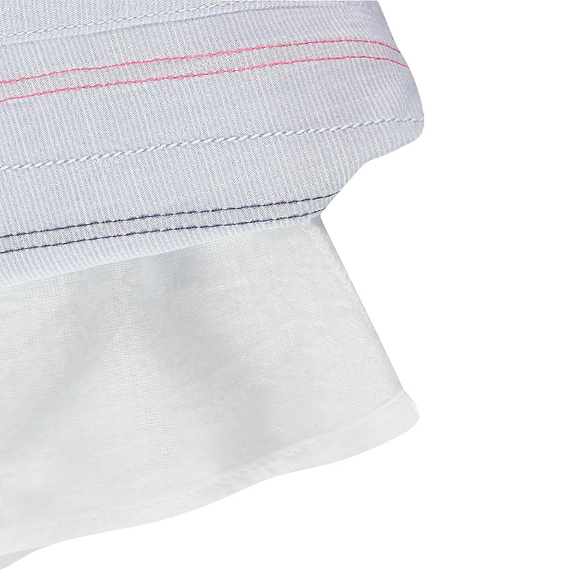 Robe manches courtes avec motifs brodés et galons contrastés 