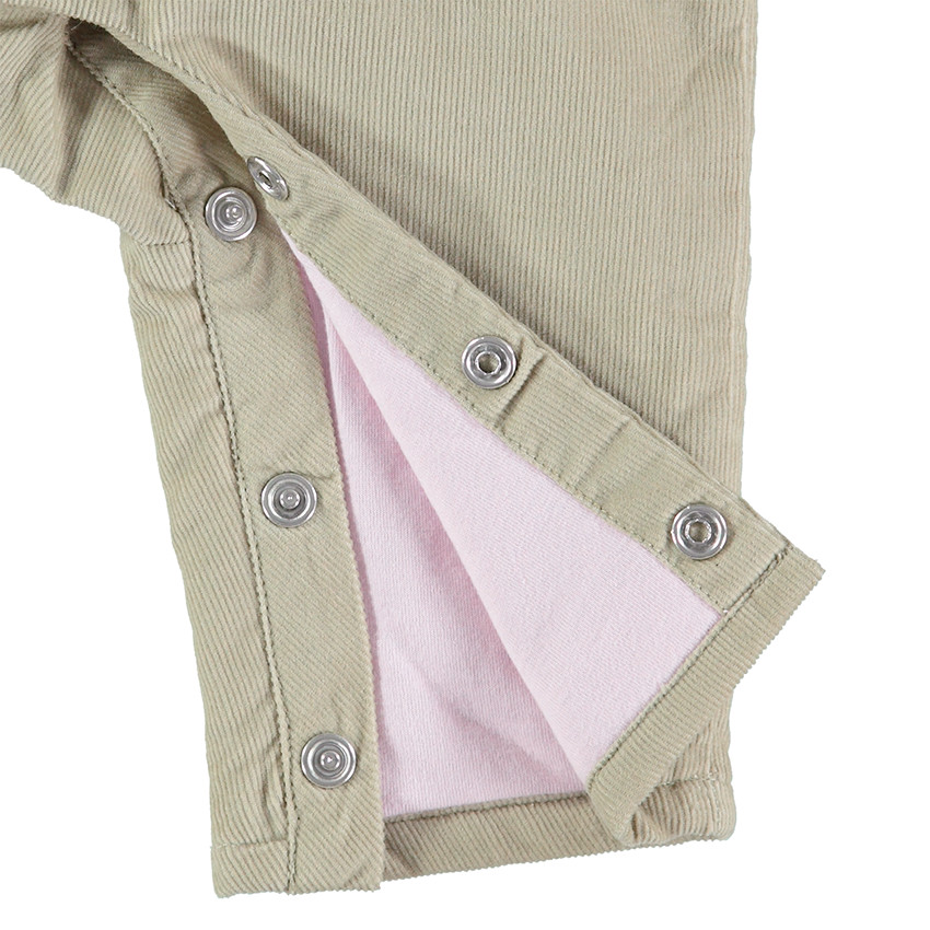 Ensemble salopette en velours côtelé avec tee-shirt imprimé lapins 