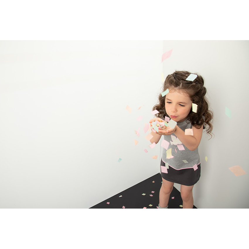 Robe manche courtes en tricot avec oiseau patché sur le devant 