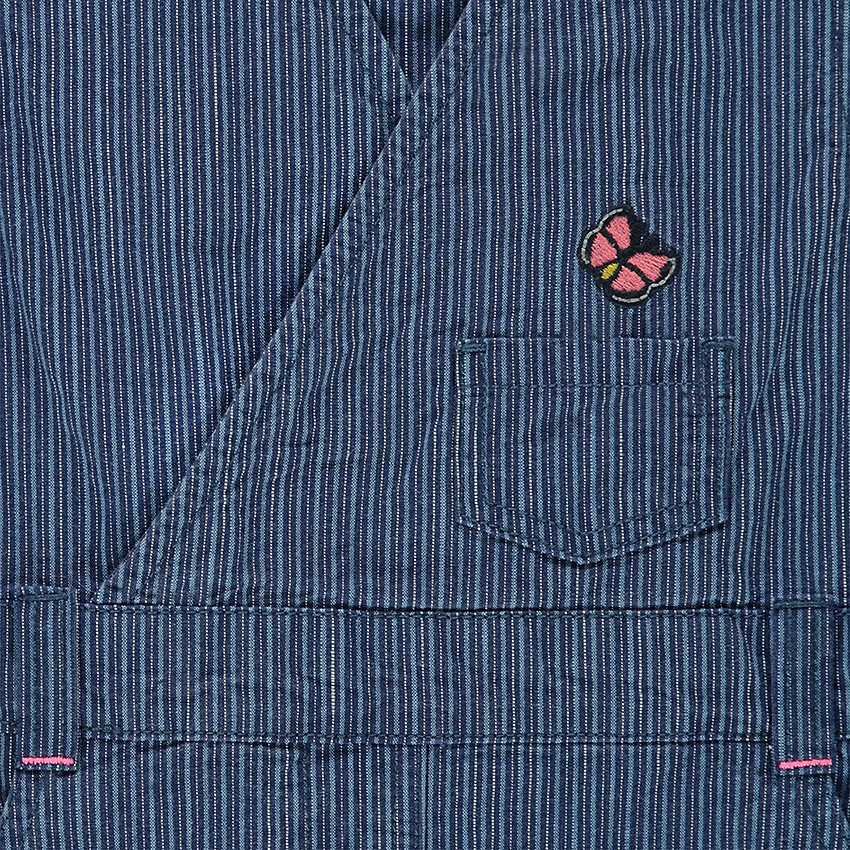 Robe style salopette en toile de coton rayée avec broderies 