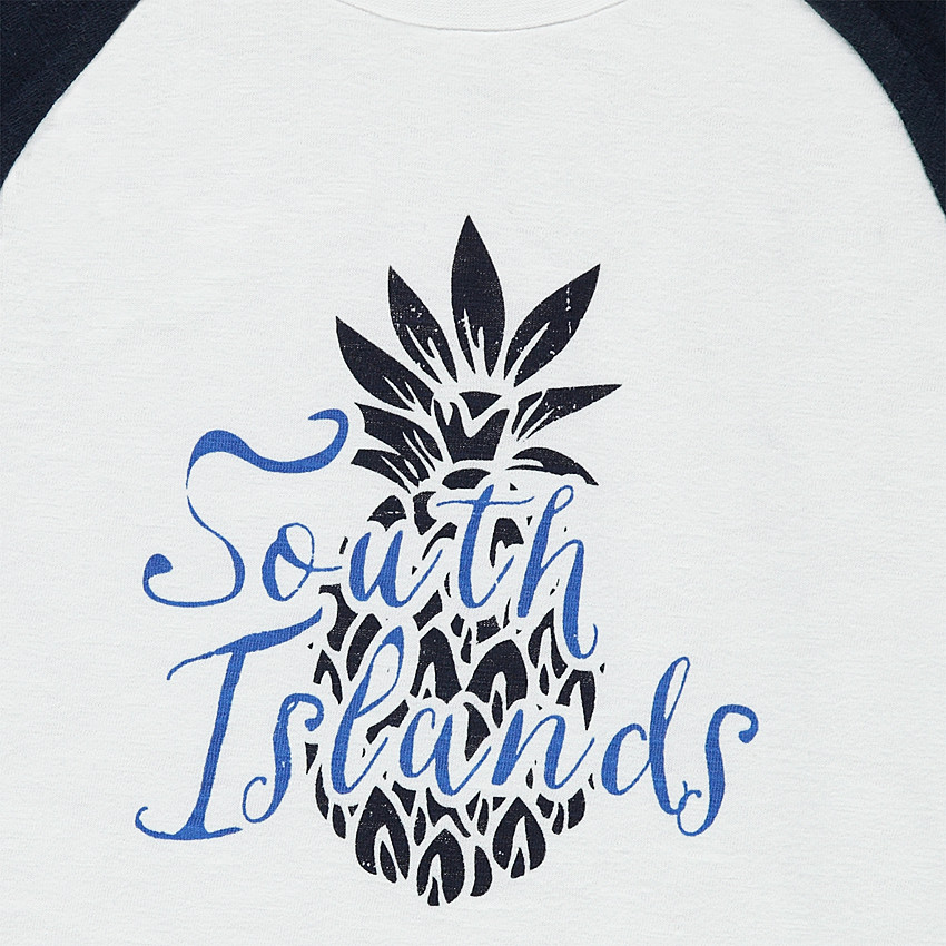 Ensemble avec tee-shirt printé et bermuda rayé 