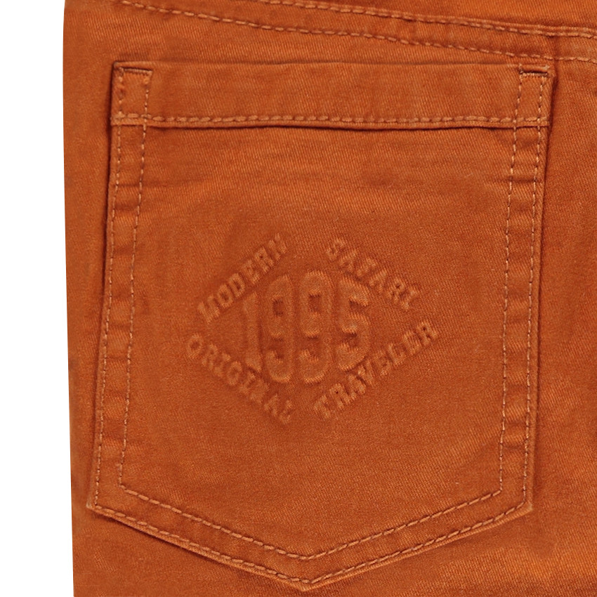 Pantalon coupe slim effet crinkle avec rabats  