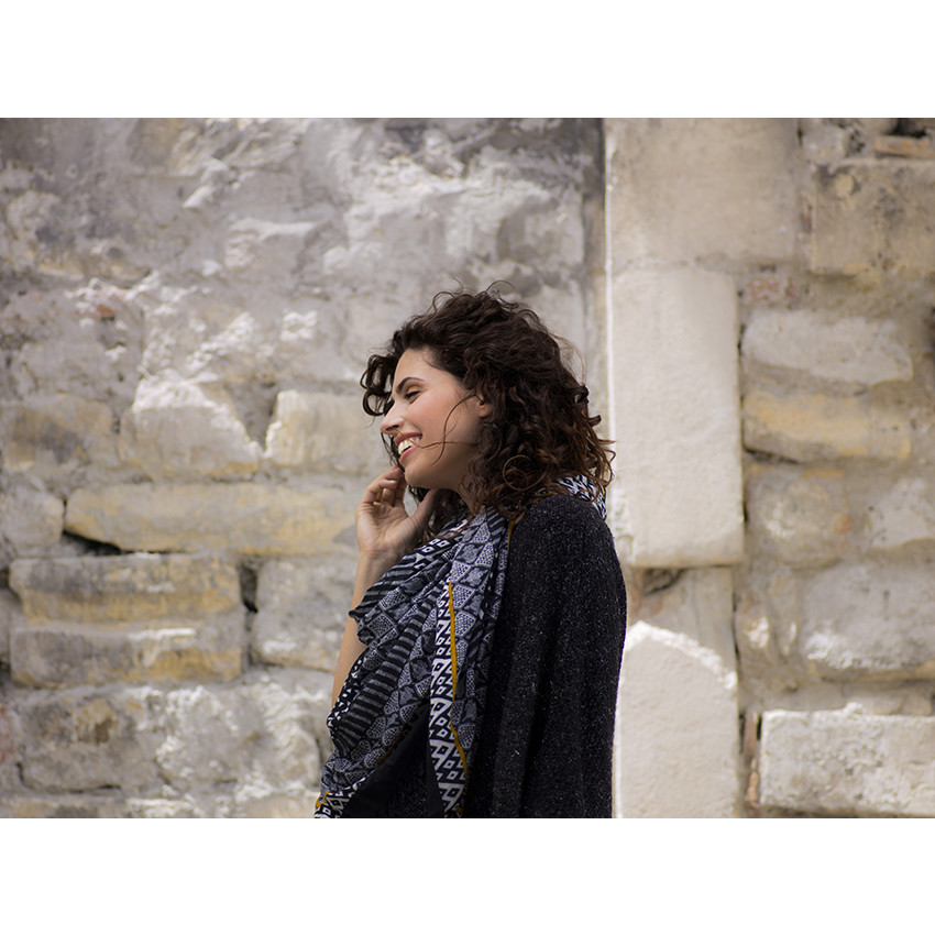 Echarpe à motif ethnique et franges 