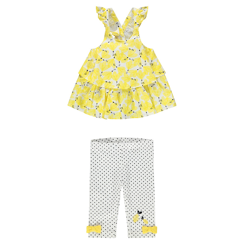 Ensemble avec tunique volantée imprimée et legging court à pois 