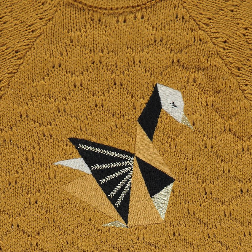Robe manches courtes en tricot fantaisie avec cygne en origami brodé 