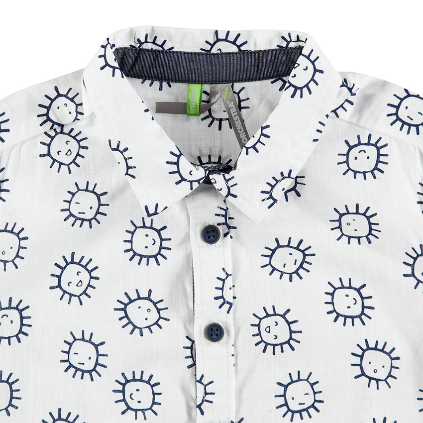 Chemise manches courtes en coton avec soleils printés et touches de chambray 