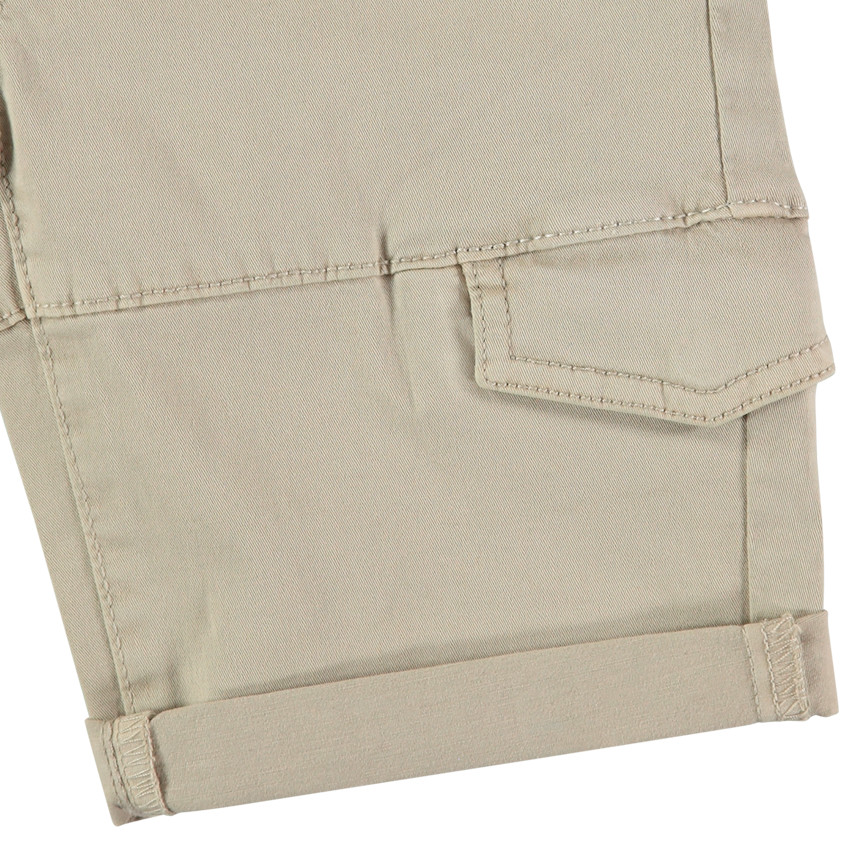 Bermuda beige à poches 