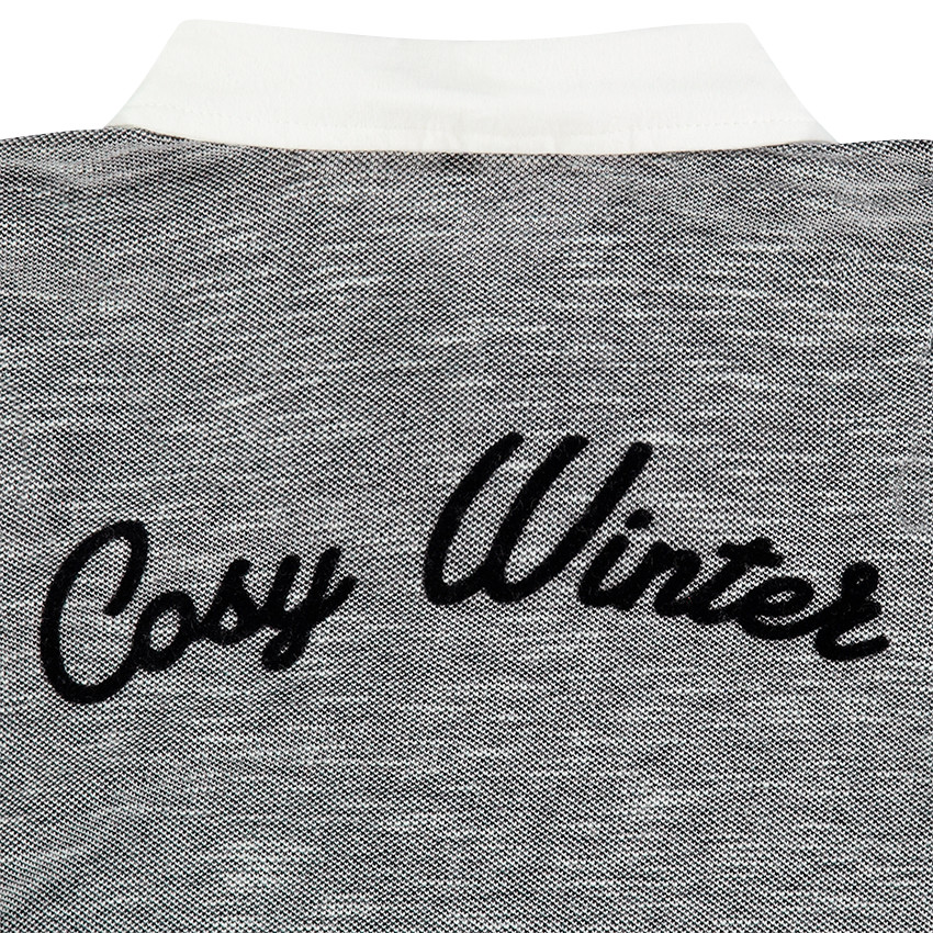 Polo manches longuesgris chiné avec col blanc boutonné 