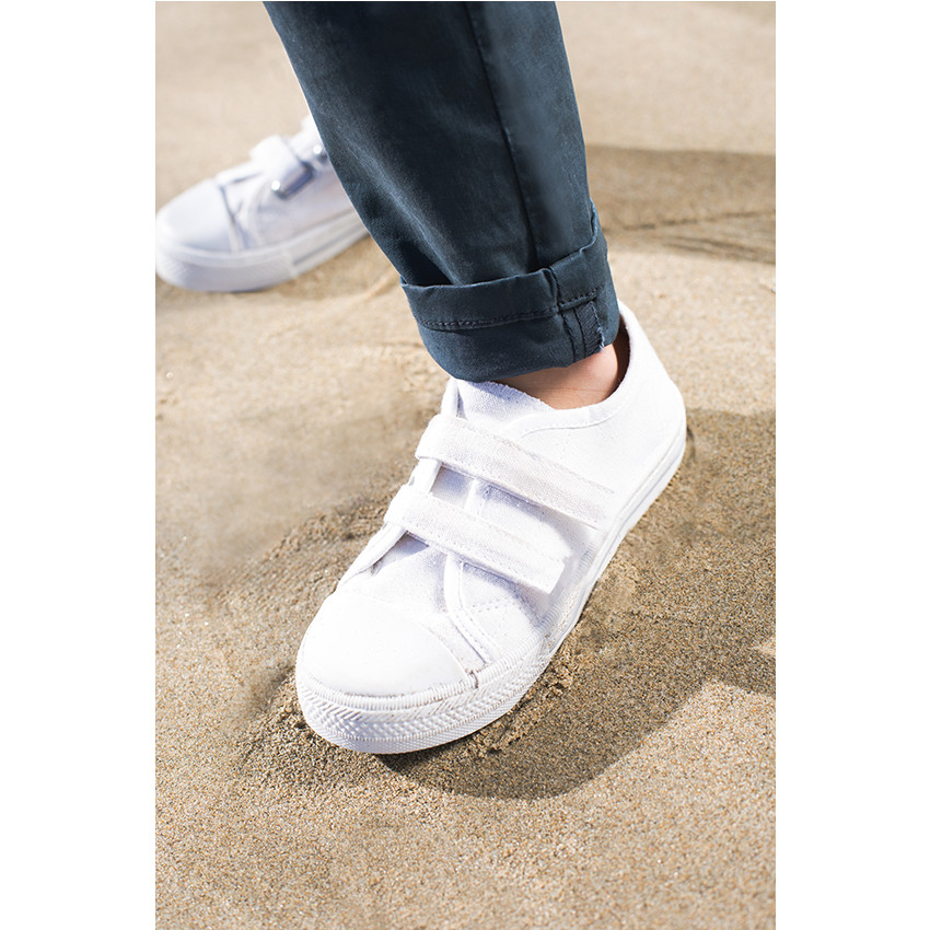 Baskets basses en toile à scratchs du 20 au 23 