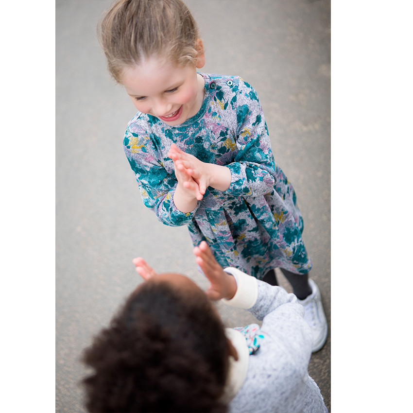 Robe en maille fantaisie imprimée fleurs 