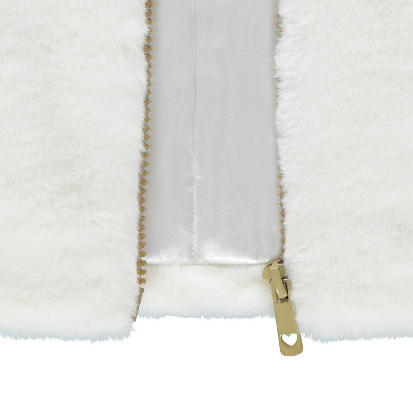 Gilet sans manches en sherpa avec coeurs patchés 