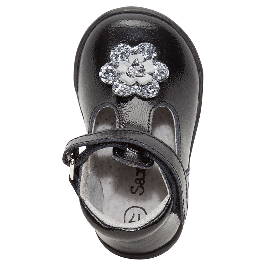 Salomés en cuir vernis avec patch fleur 
