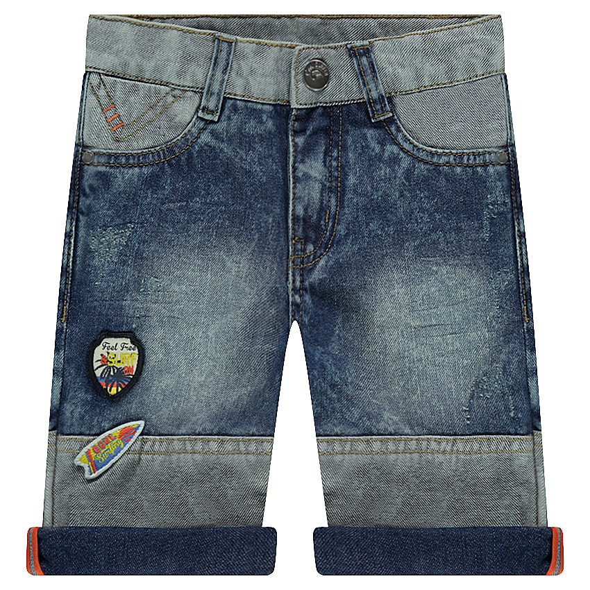 Bermuda en jeans effet used avec badges patchés et découpes 