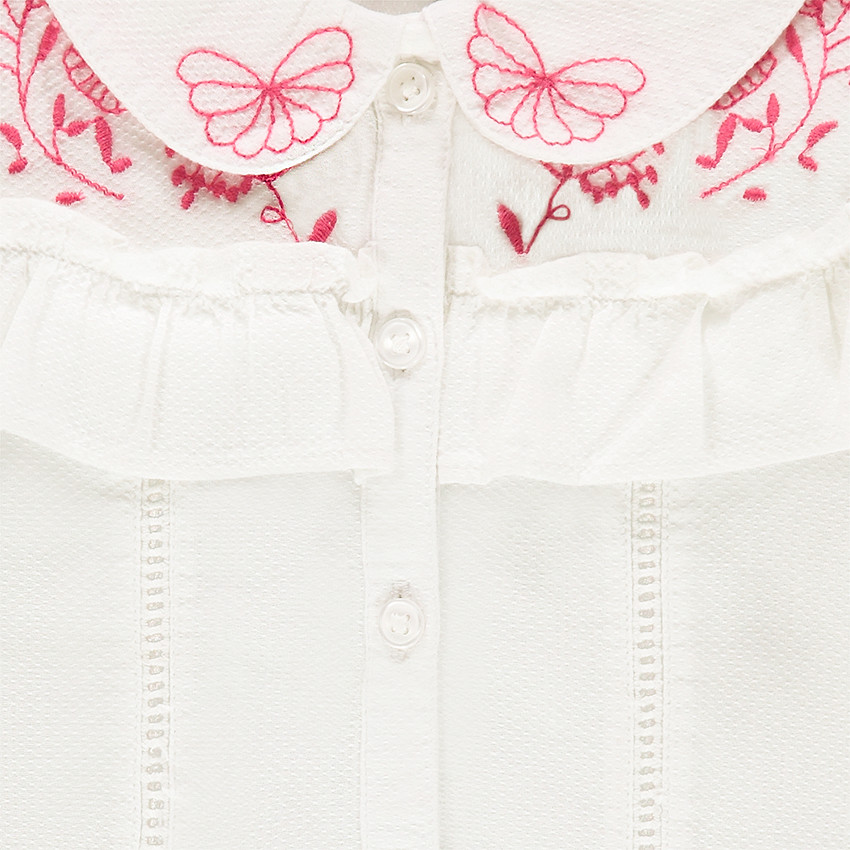 Chemisier en coton fantaisie avec broderies et volant 