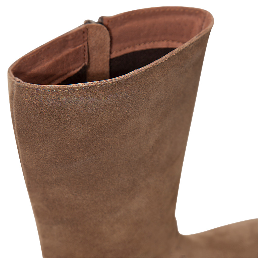Bottes en cuir suédé camel 
