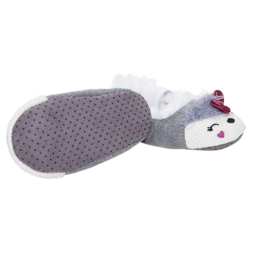 Chaussons forme babies en tricot et fausse fourrure 