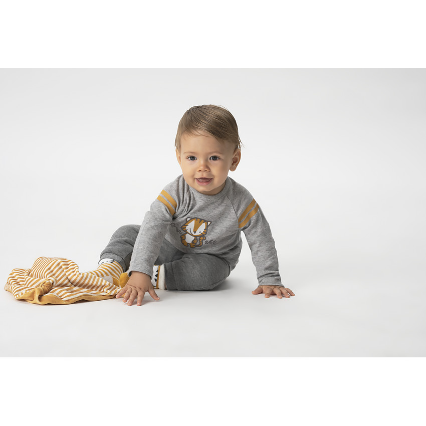 Ensemble pantalon en molleton et tee-shirt avec tigre brodé 