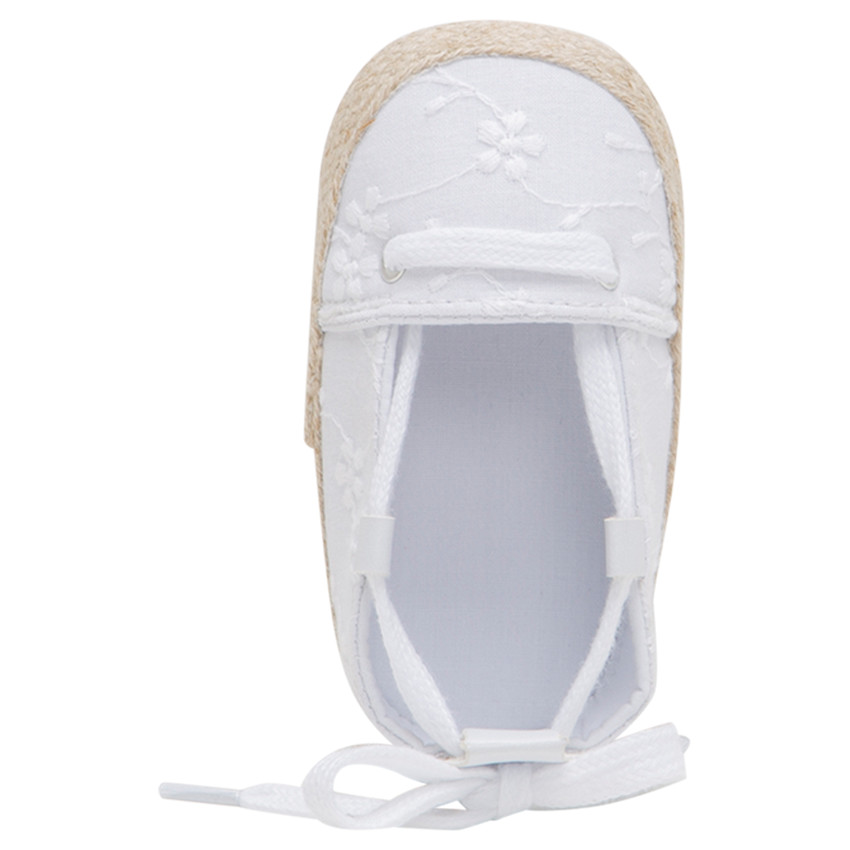 Espadrilles souples avec motif brodé ton sur ton 