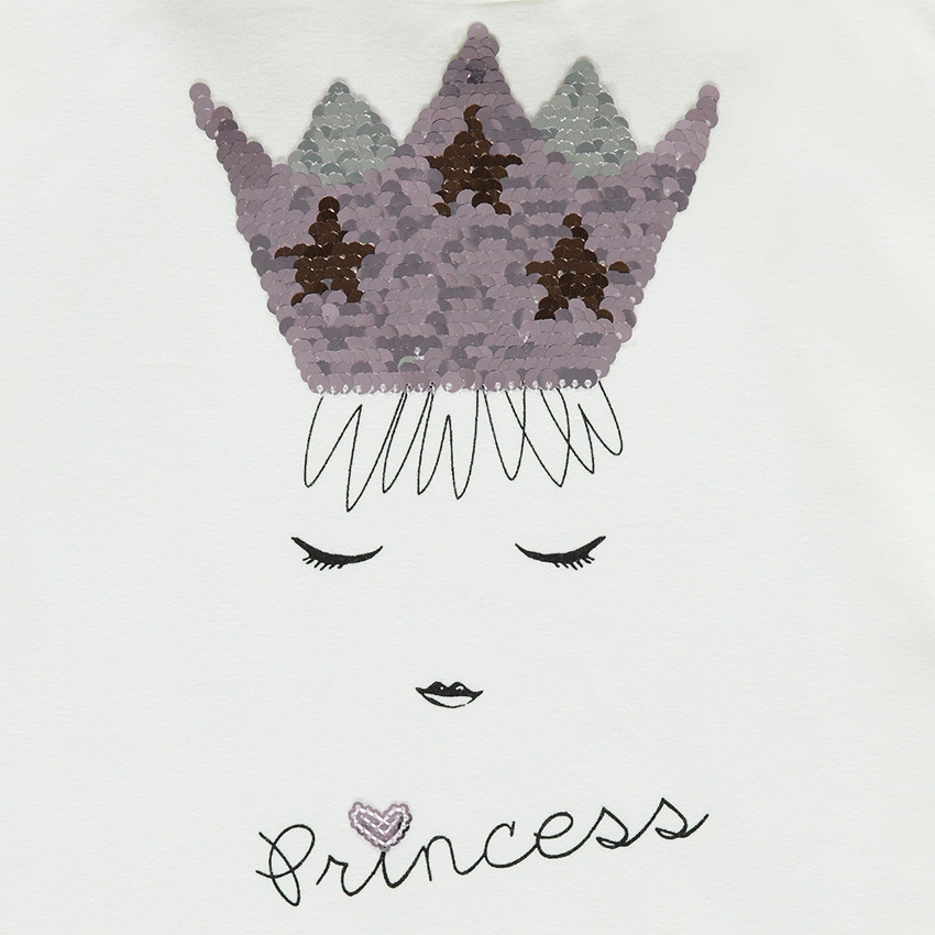 Sous-pull à col roulé avec print et couronne en sequins magiques 