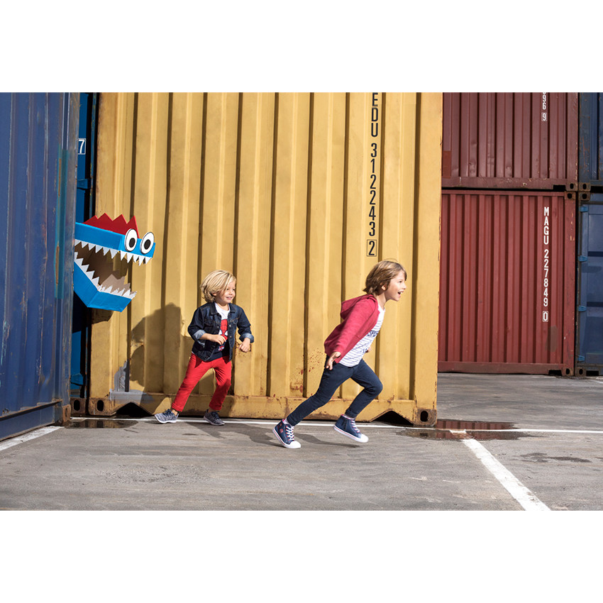 Veste en jeans effet used avec poches pressionnées 