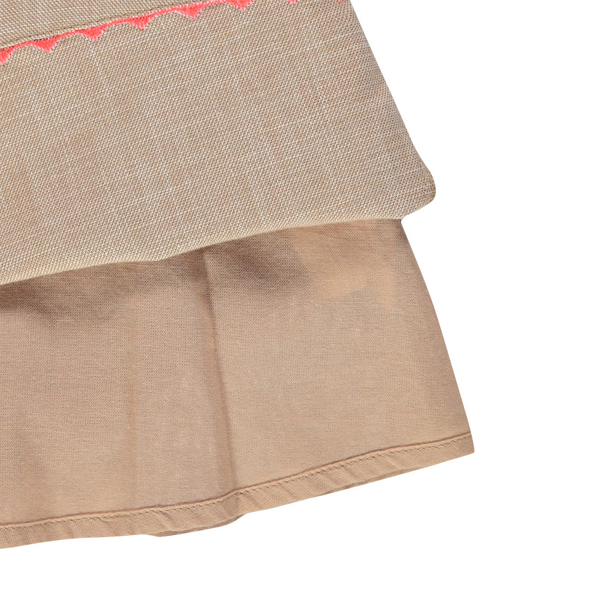 Robe en coton fantaisie avec broderies et pompon 