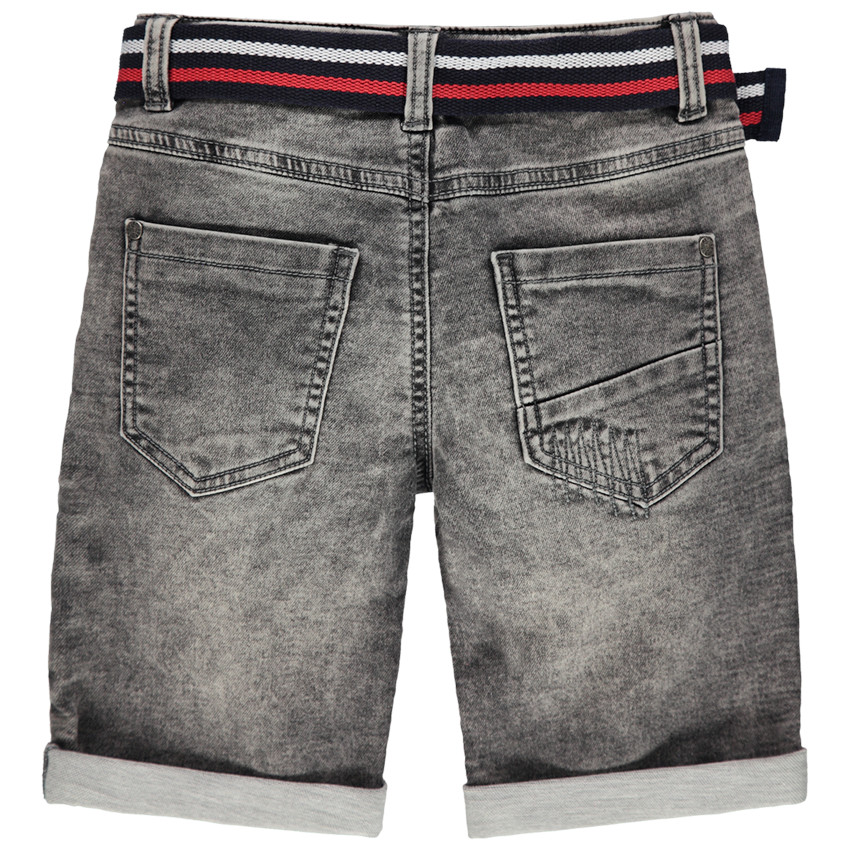 Bermuda en molleton effet jean avec ceinture rayée et personnage brodé 