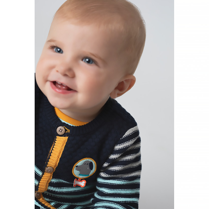 Gilet en tricot rayé doublé jersey avec badge patché sur la poitrine 