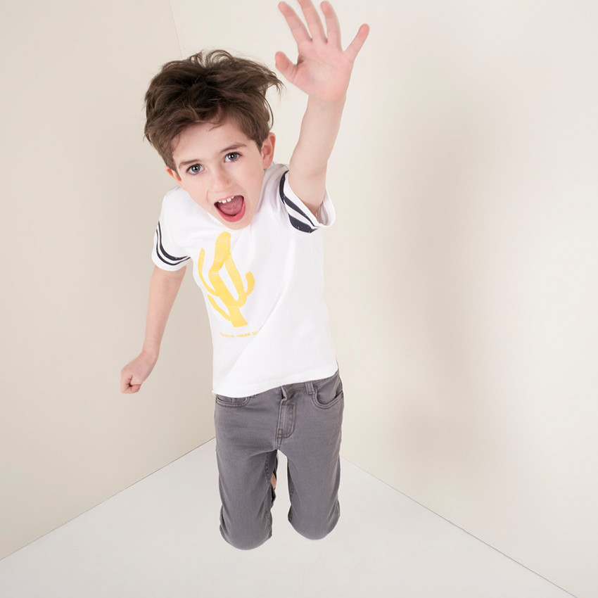 Tee-shirt manches courtes avec bandes et cactus printés 