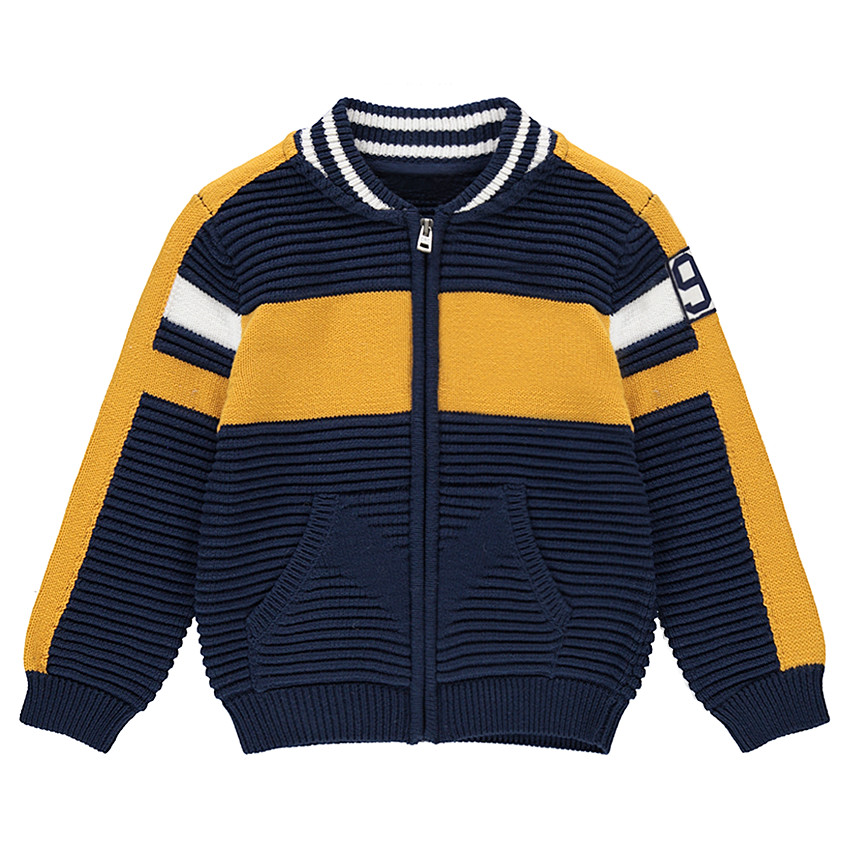 Gilet en tricot ottoman avec rayures contrastées et chiffres patchés 