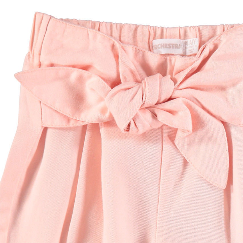 Pantacourt rose avec ceinture à nouer 