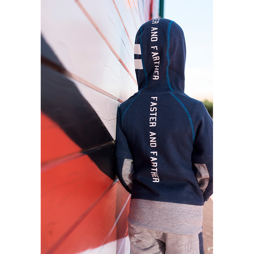 Sweat en molleton à capuche avec print esprit sport et poches zippées 