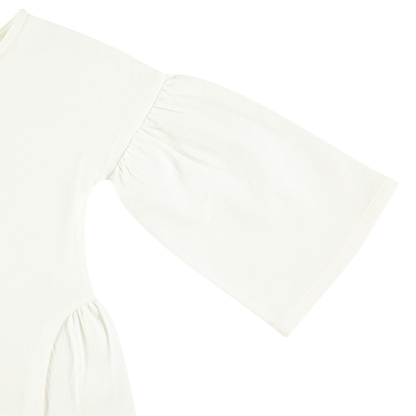 Tunique volantée en maille avec cerf printé et fleurs brodées 