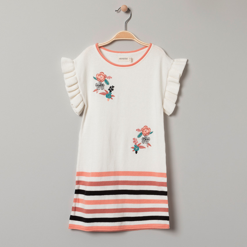 Robe manches courtes en tricot à fleurs brodées 