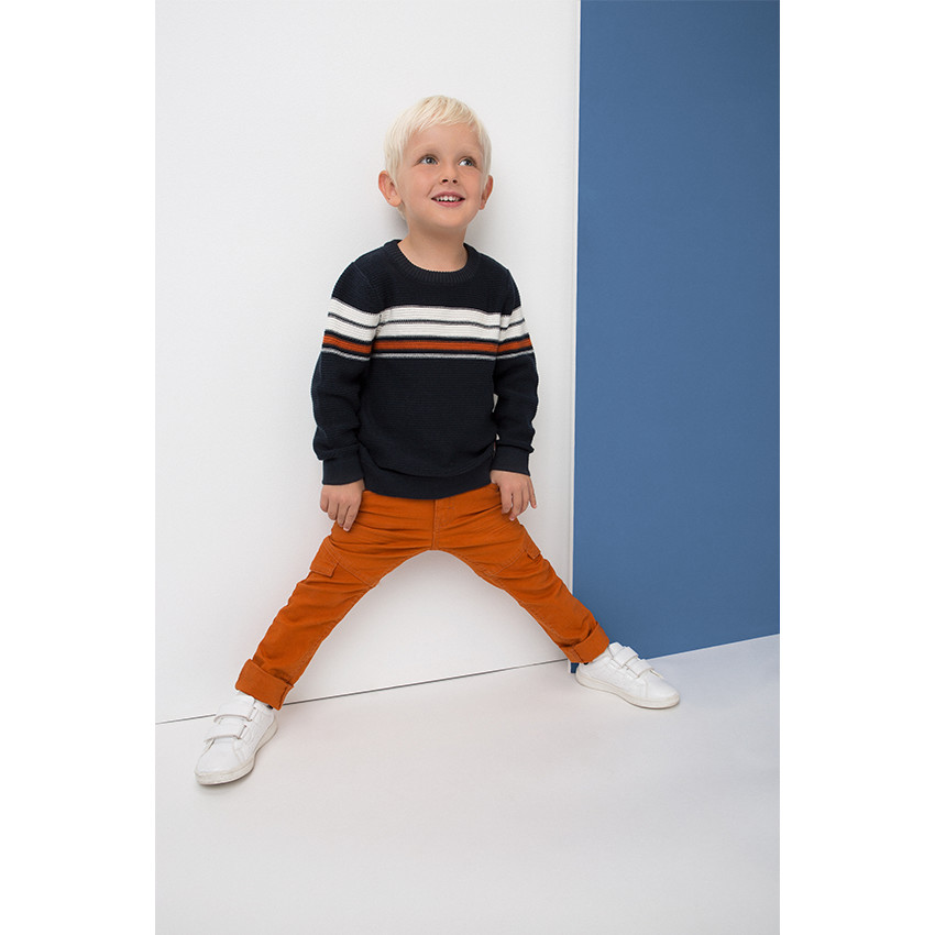 Pantalon coupe slim effet crinkle avec rabats  