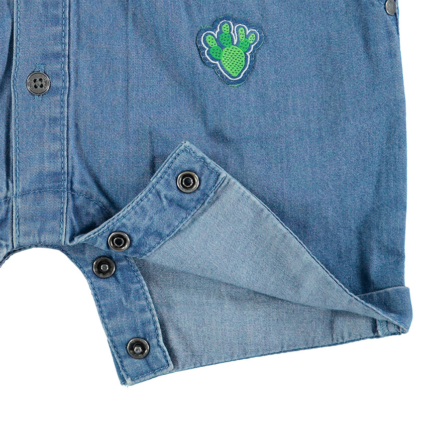 Combinaison courte en chambray avec badges et print Smiley 