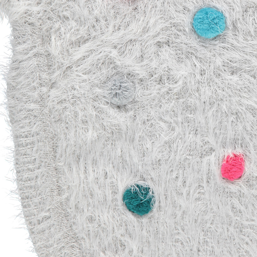 Pull en tricot poil avec pompons colorés 