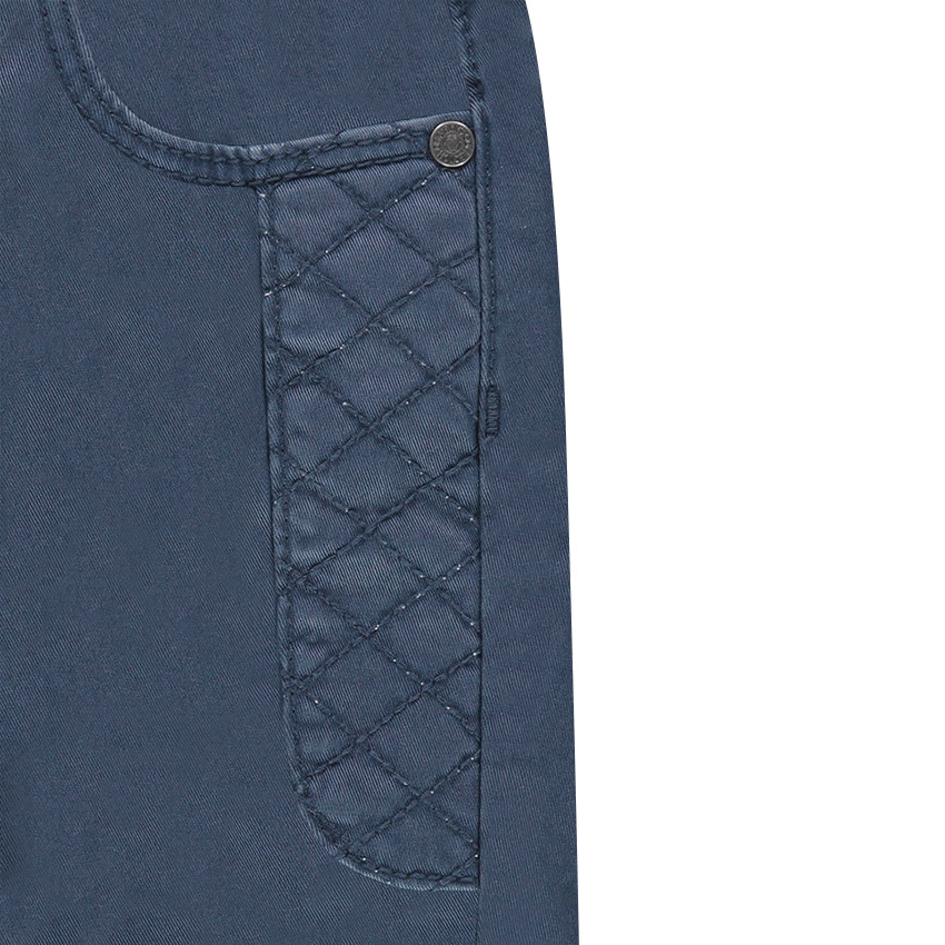 Pantalon surteint avec découpes à croisillons 