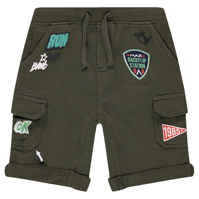 Bermuda en molleton à poches et badges 