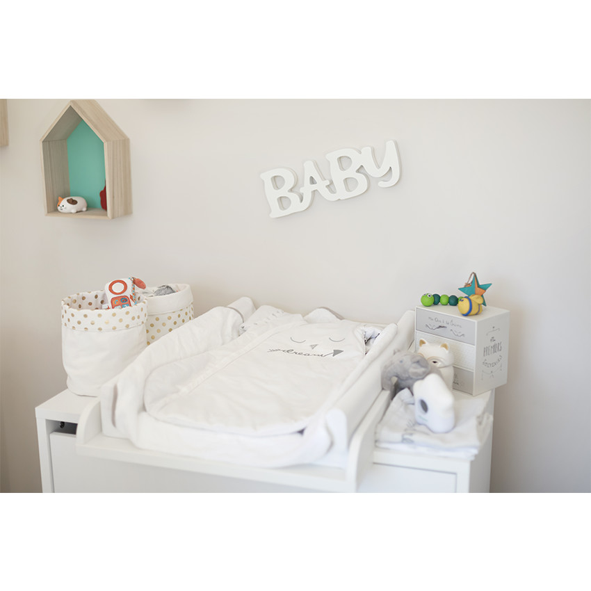 Mot "BABY" en bois peint 