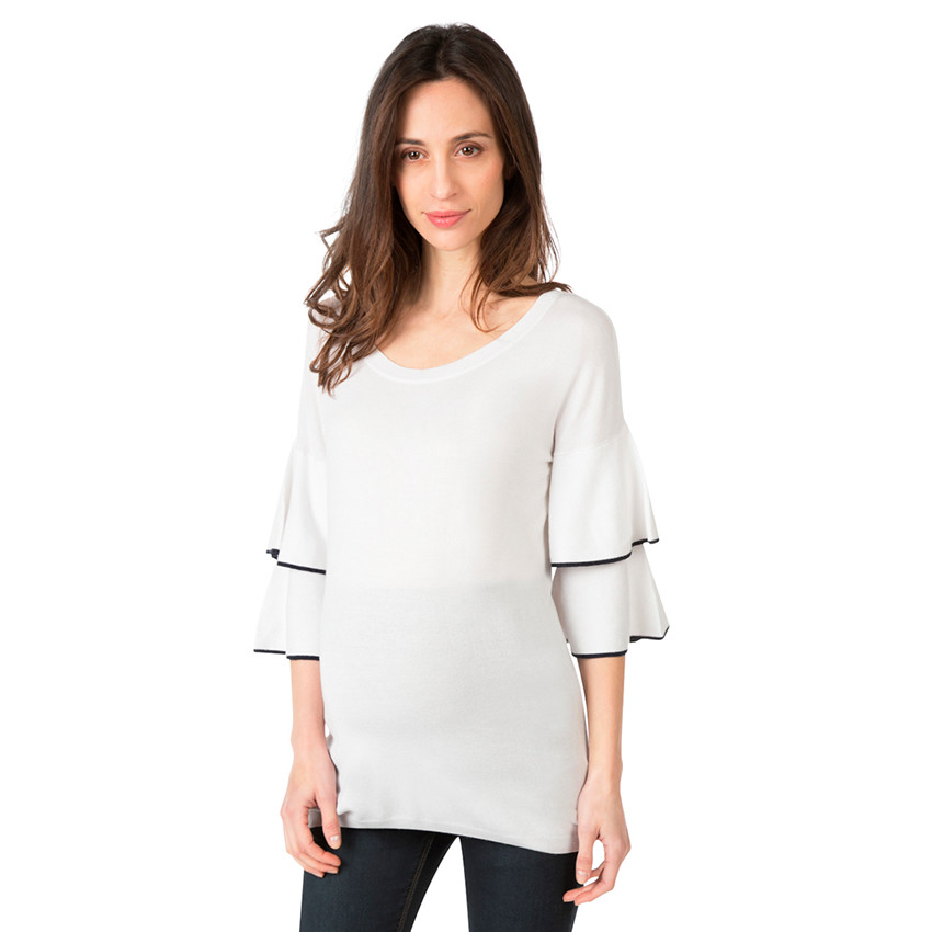 Pull de grossesse en tricot fin avec manches 3/4 volantées 